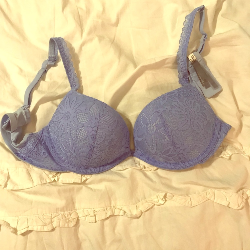Lacy 💕Adorable 💕periwinkle blue push-up bra